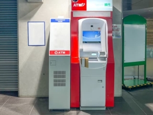 セブン銀行 カードローンで専業主婦が借り入れ